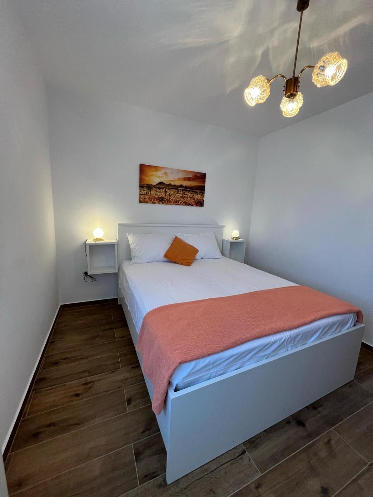 Apartments Nella Sveti Anton  Екстериор снимка