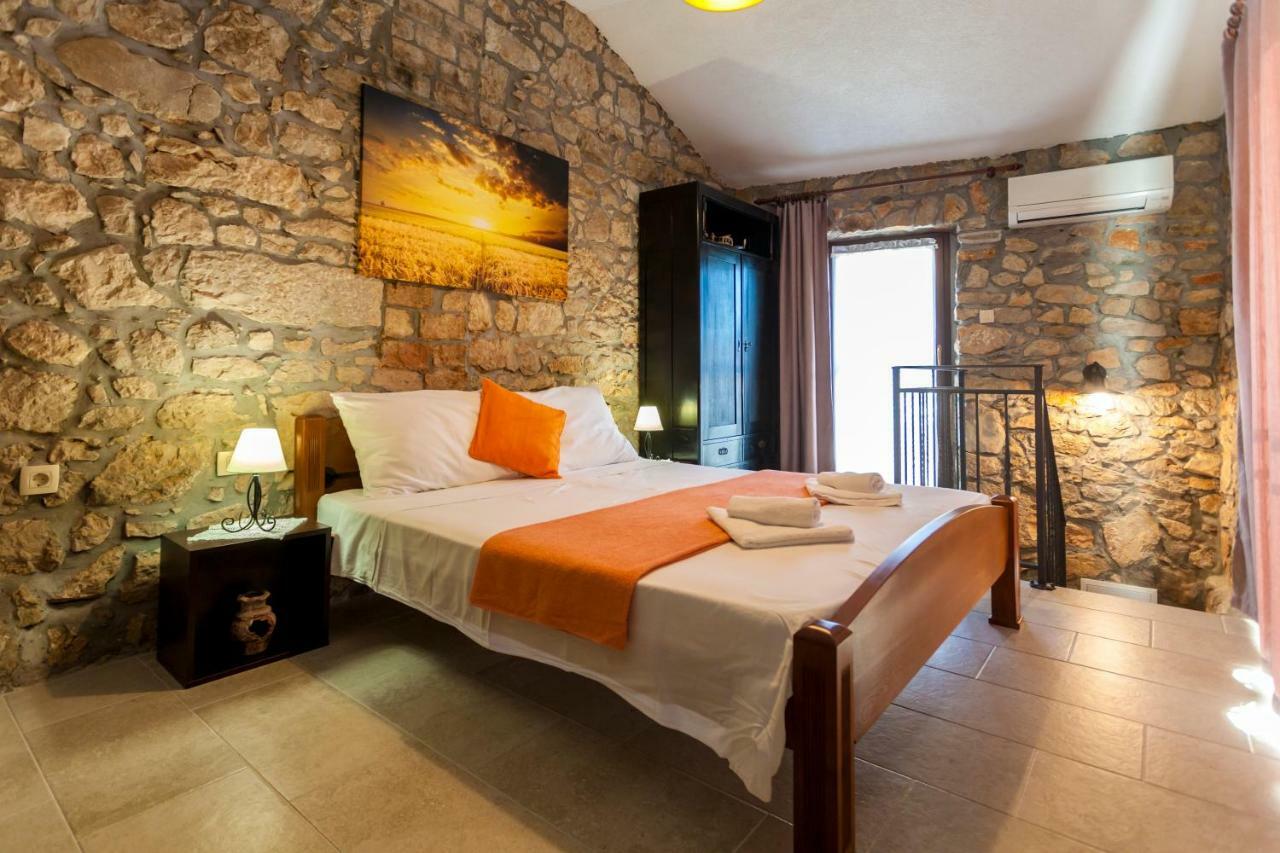 Apartments Nella Sveti Anton  Екстериор снимка