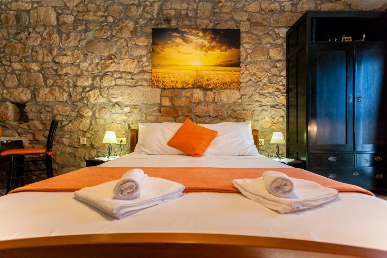 Apartments Nella Sveti Anton  Екстериор снимка