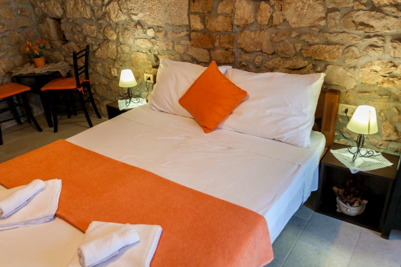Apartments Nella Sveti Anton  Екстериор снимка